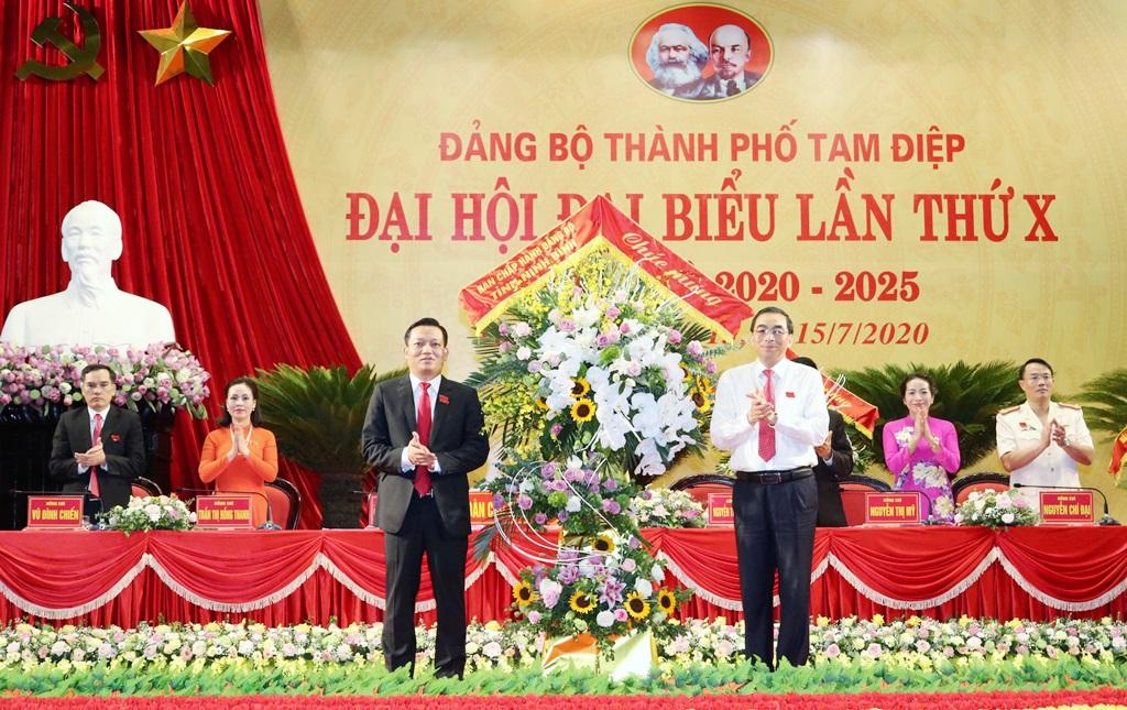 "Xây dựng Tam Điệp thực sự là một trong ba vùng kinh tế trọng điểm của tỉnh, và phải là vùng kinh tế dẫn đầu"