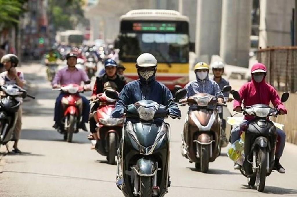 Nắng nóng gia tăng và còn kéo dài trong nhiều ngày tới