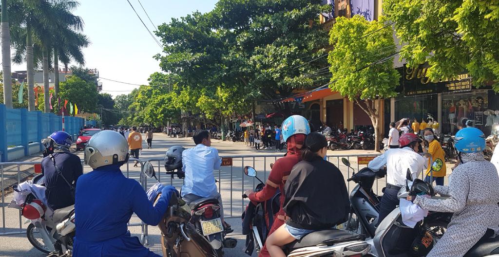 Ngày 16/7, trên 10 nghìn thí sinh bắt đầu môn thi đầu tiên vào lớp 10 THPT năm học 2020-2021