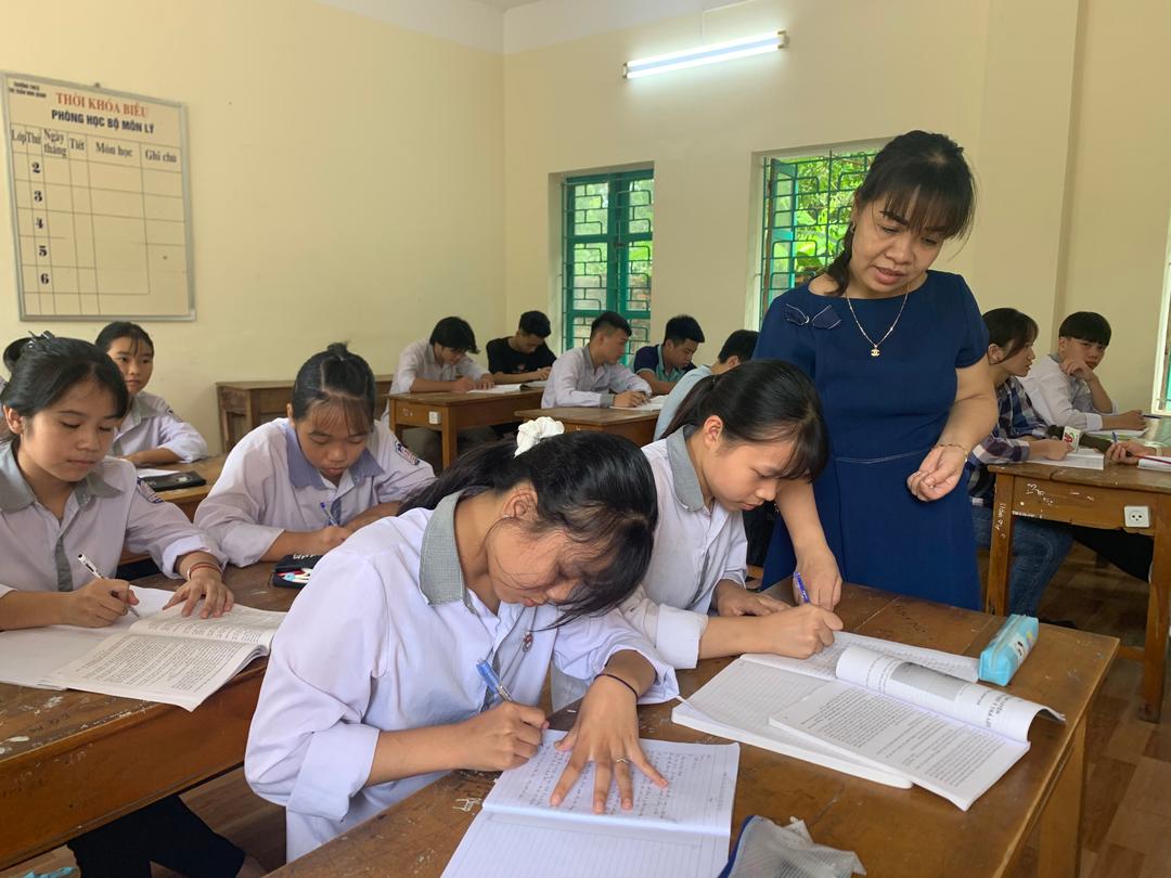 Dồn sức ôn tập cho kỳ thi vào lớp 10 THPT