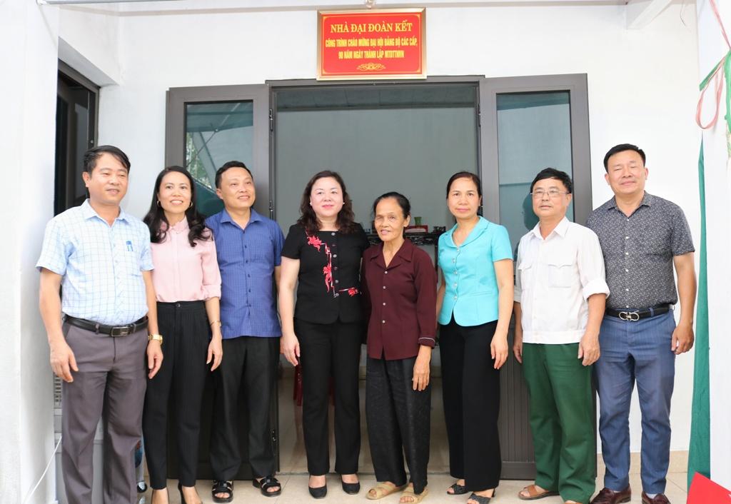 Khánh thành nhà đại đoàn kết cho hộ gia đình nghèo có hoàn cảnh khó khăn về nhà ở