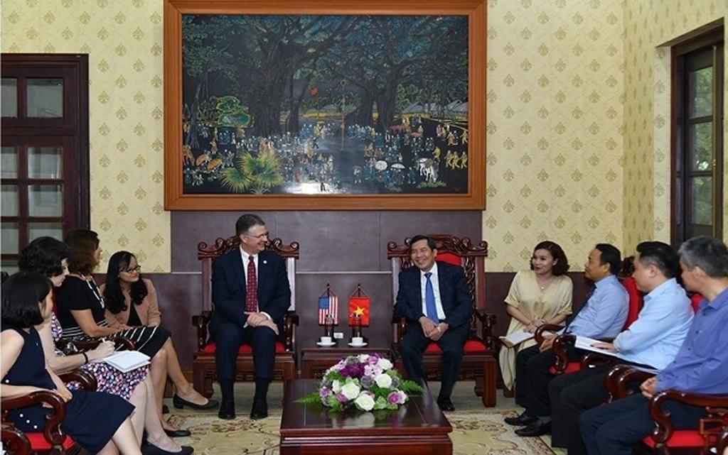 Strengthening Vietnam - US press cooperation