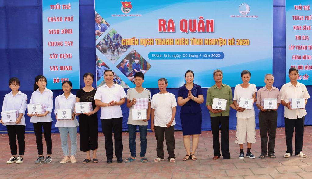 Thành đoàn Ninh Bình ra quân chiến dịch Thanh niên tình nguyện hè 2020