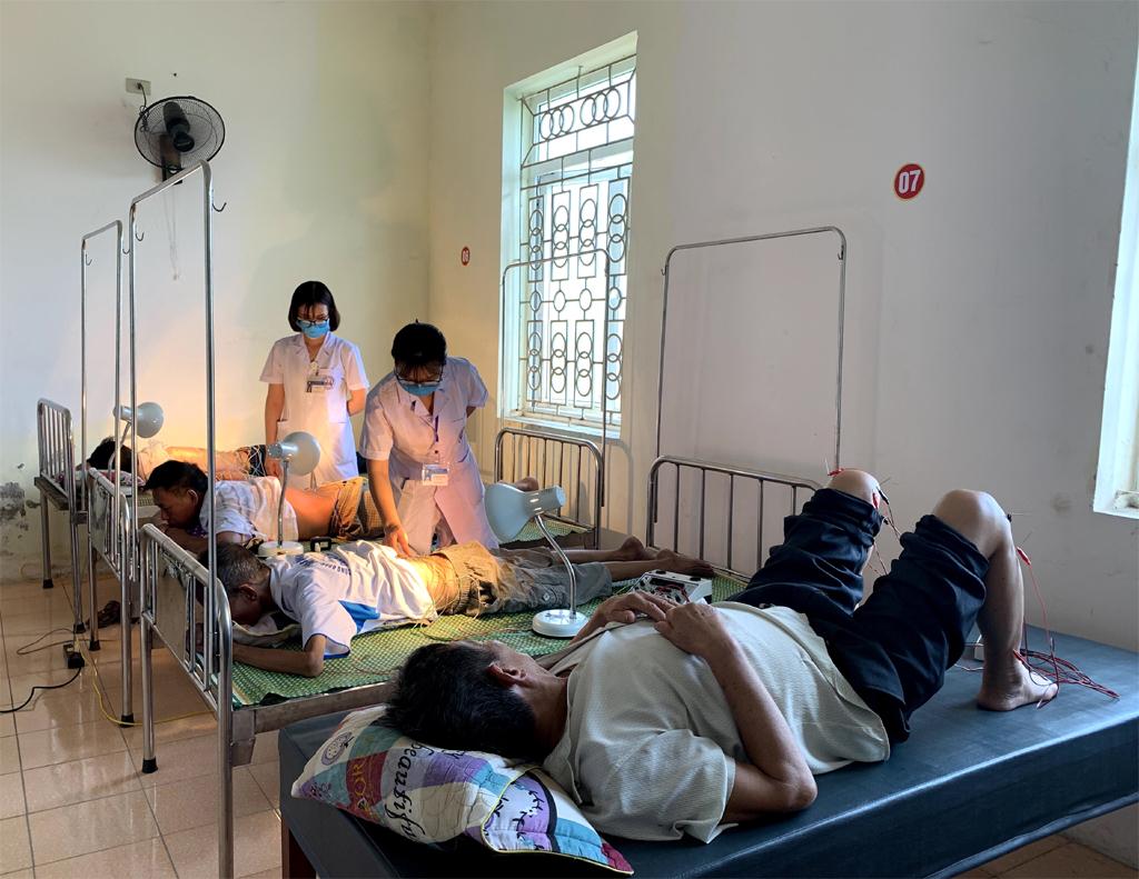 Kiểm tra đánh giá Bộ tiêu chí "Bệnh viện an toàn phòng, chống dịch bệnh COVID-19" tại Trung tâm Y tế huyện Hoa Lư