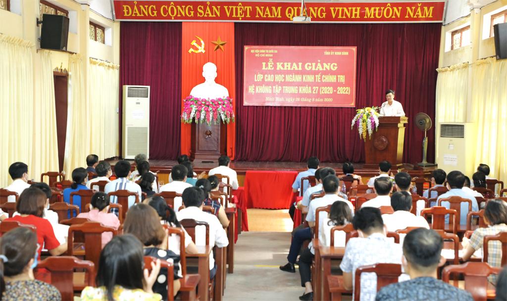 Khai giảng lớp cao học ngành Kinh tế chính trị khóa 27