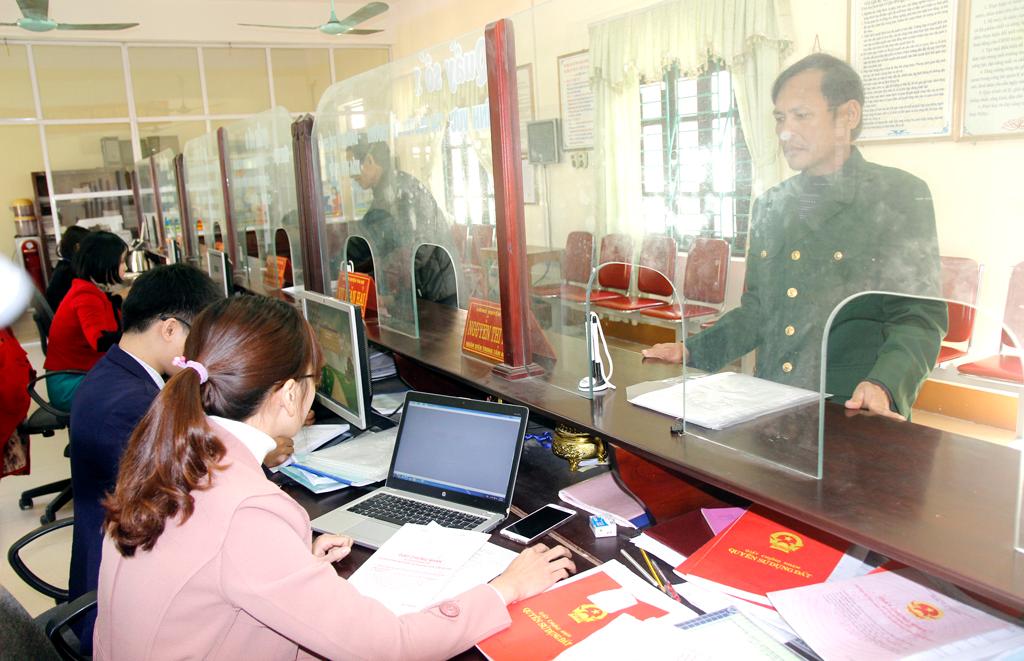 Tập trung xây dựng bộ máy hành chính tinh gọn, hiệu quả