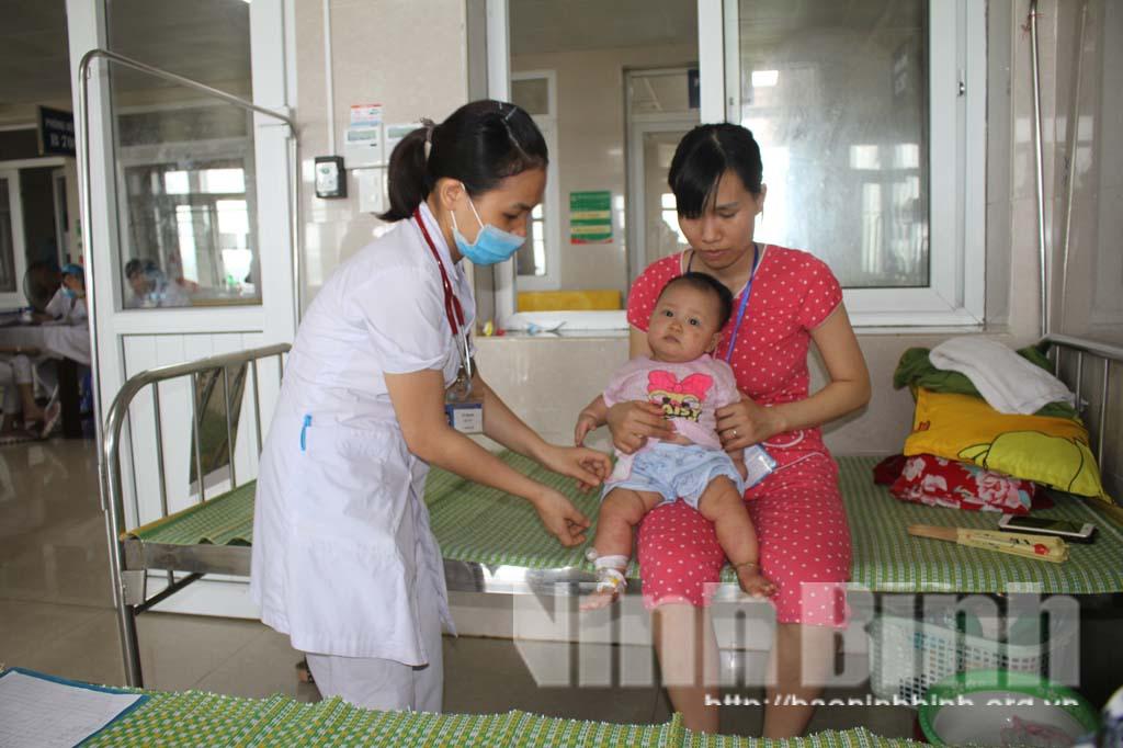 8 tháng, Ninh Bình có gần 300 ca bệnh tay chân miệng