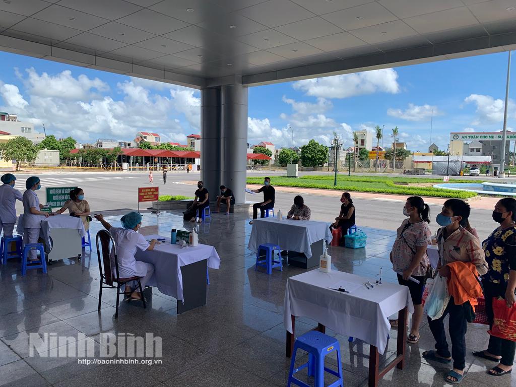 Xác định chung sống an toàn với đại dịch COVID-19