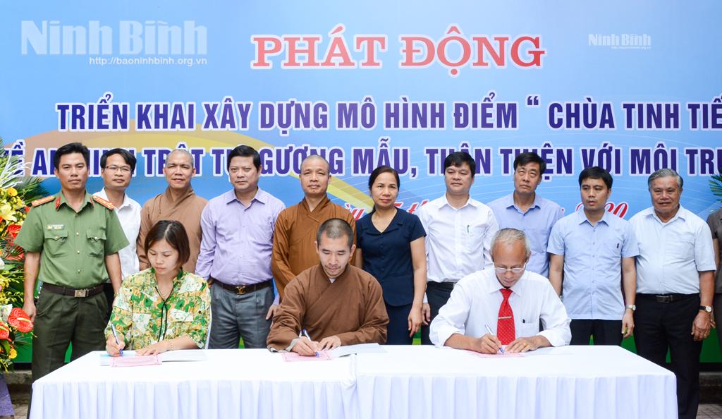 Xây dựng mô hình điểm "Chùa tinh tiến về ANTT, gương mẫu thân thiện với môi trường".