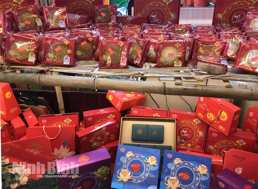 Thị trường Bánh Trung thu 2020: Đa dạng sản phẩm, giá cả ổn định