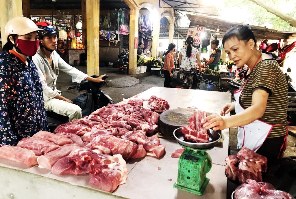 Giá thịt lợn trên thị trường đã giảm