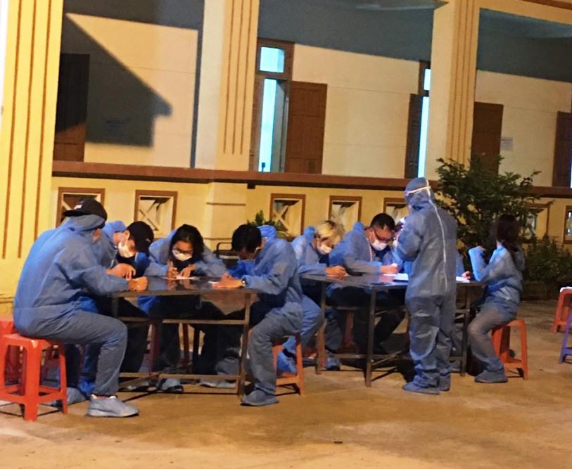 Tiếp nhận, cách ly tập trung 80 công dân Việt Nam trở về từ Thái Lan