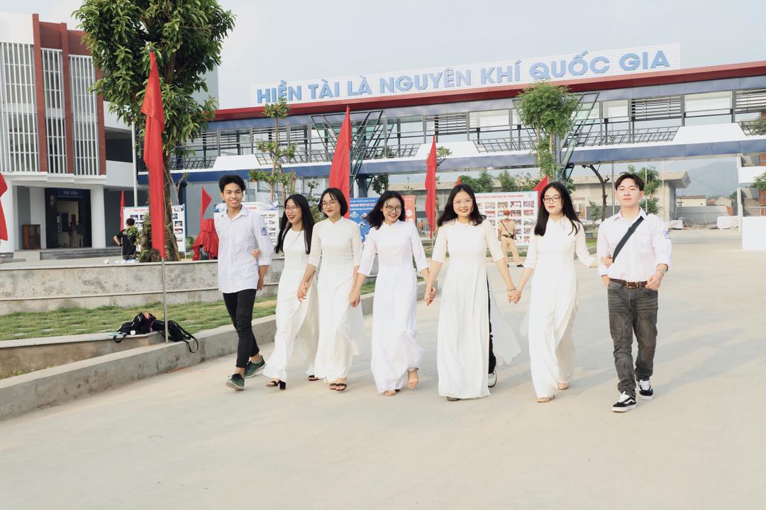 Tưng bừng lễ khai giảng năm học mới ở ngôi trường hiện đại nhất Ninh Bình