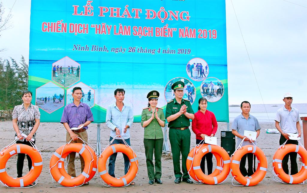 Phát huy vai trò lực lượng nòng cốt, chuyên trách trong quản lý, bảo vệ chủ quyền, an ninh biên giới biển