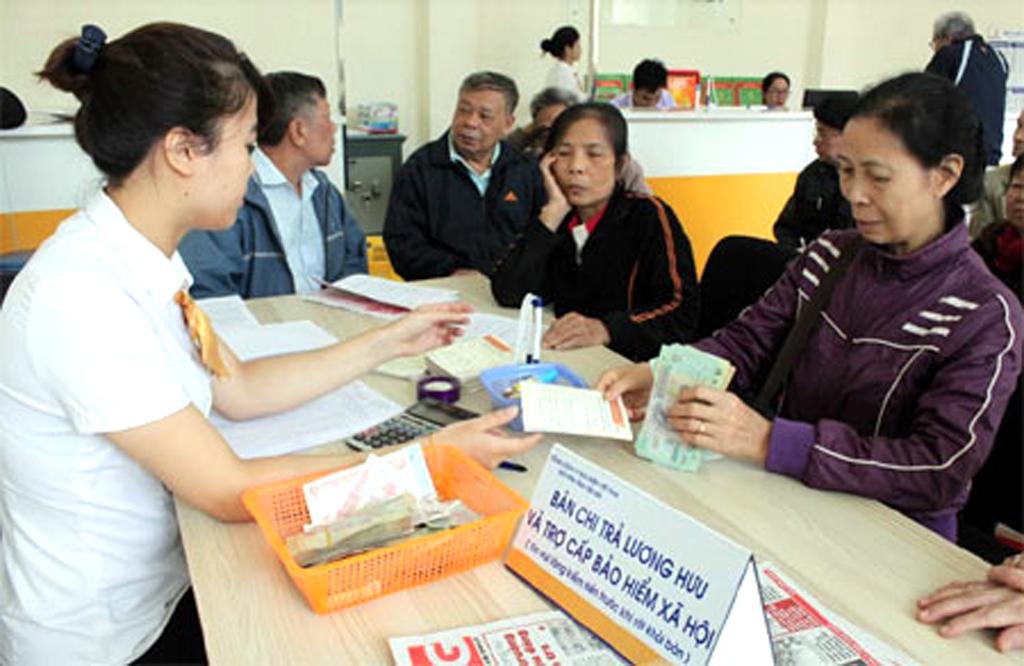 Sửa quy định về nghỉ hưu ở tuổi cao hơn với CBCC