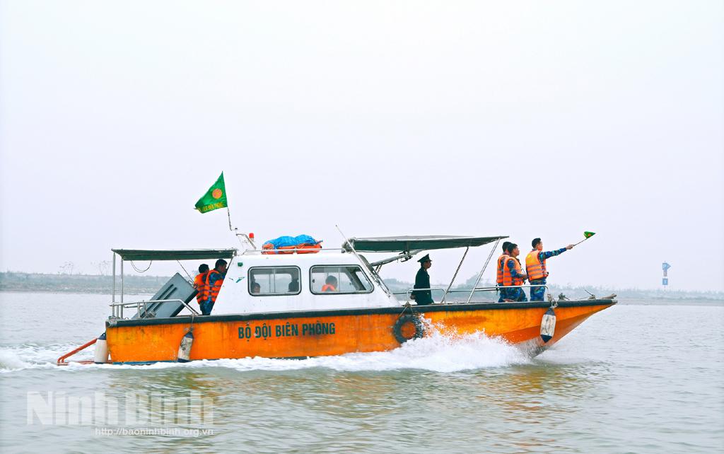 Bình yên vùng đất mới (KỲ 3: CÙNG NHÂN DÂN THỰC HIỆN ƯỚC MƠ LẤN BIỂN).