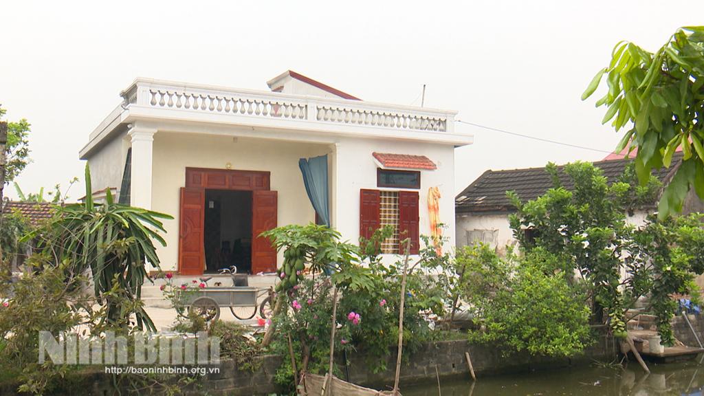 Xây những "Mái ấm tình thương" cho phụ nữ nghèo