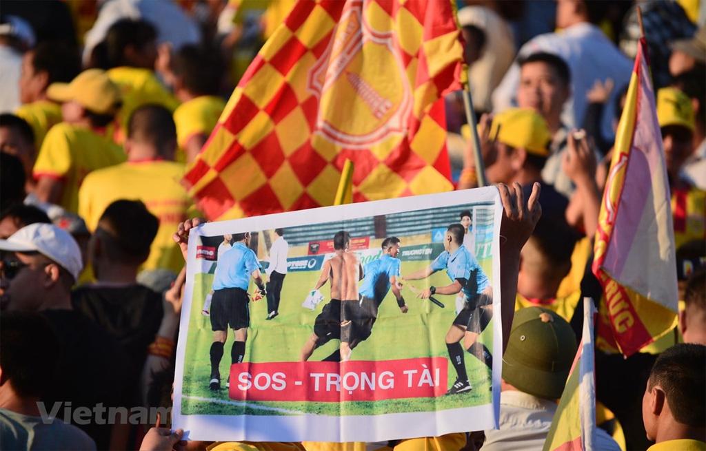 Nhiều án phạt nặng được VFF đưa ra với các câu lạc bộ ở V-League 2021