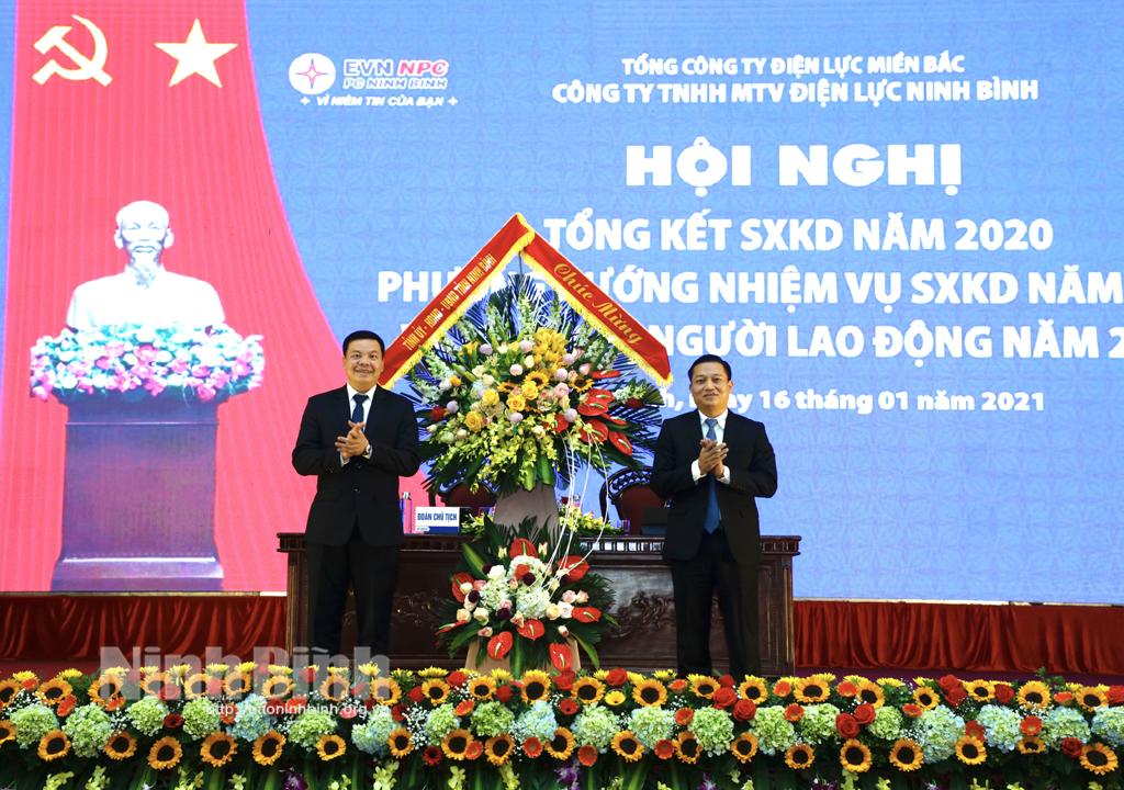 Công ty TNHH MTV Điện lực Ninh Bình triển khai nhiệm vụ năm 2021