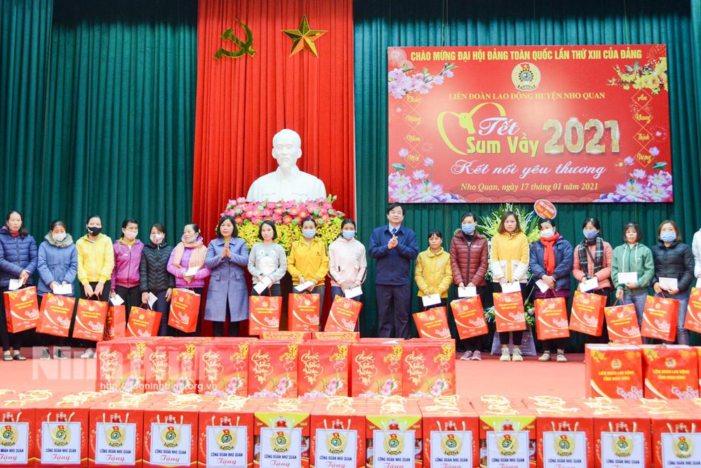 LĐLĐ huyện Nho Quan tổ chức chương trình "Tết sum vầy" năm 2021