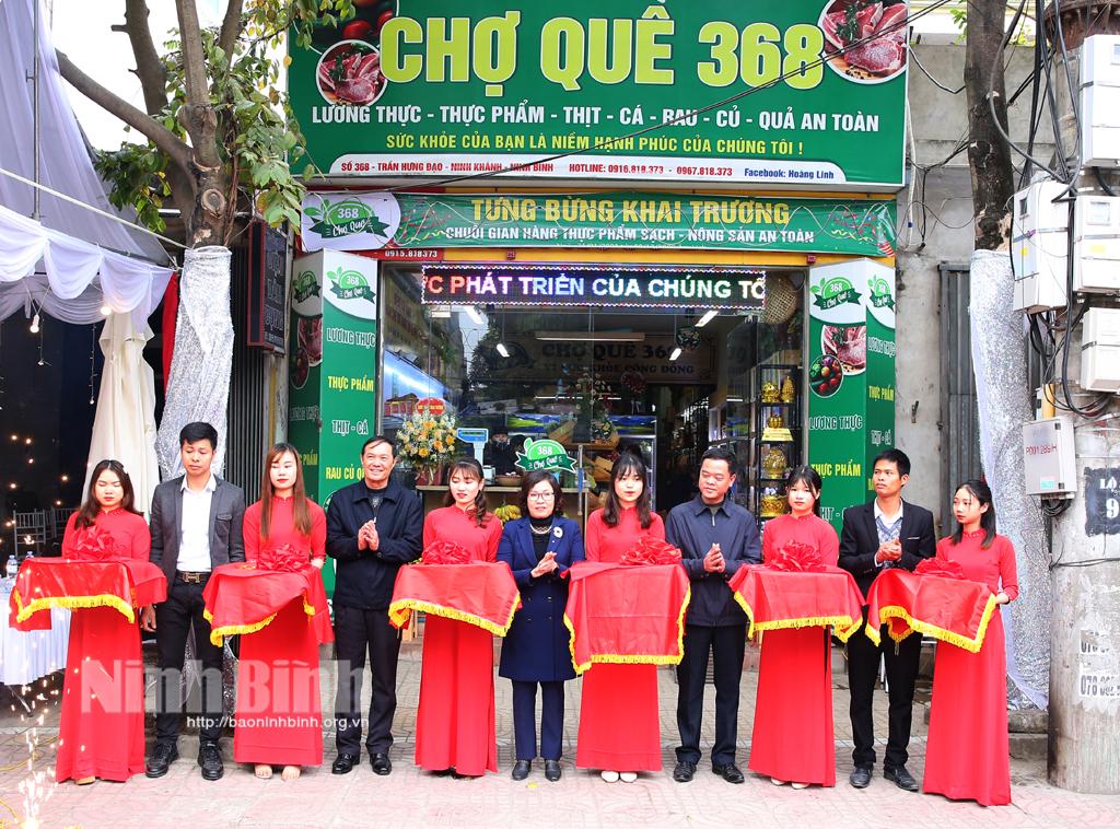 Khai trương cửa hàng Nông sản an toàn chợ quê 368