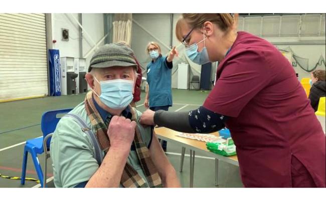 WHO tin tưởng vắc-xin giúp kiểm soát dịch Covid-19