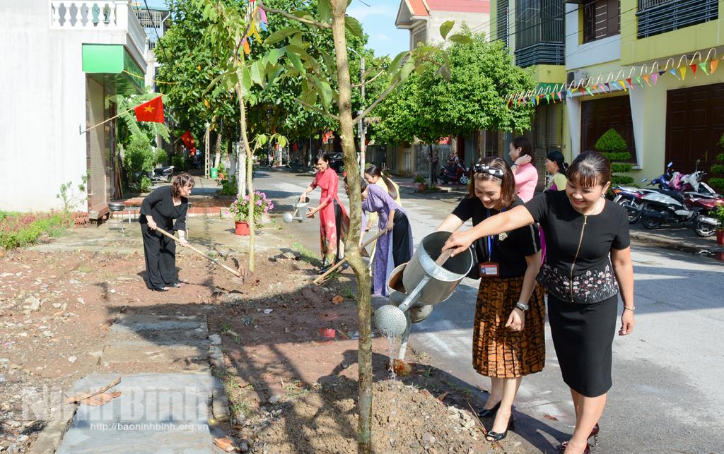 Hội Phụ nữ thành phố Ninh Bình, điểm sáng trong thực hiện xây dựng đô thị văn minh