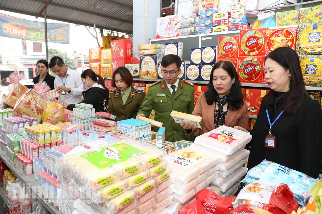 Kiểm tra an toàn thực phẩm tại huyện Kim Sơn