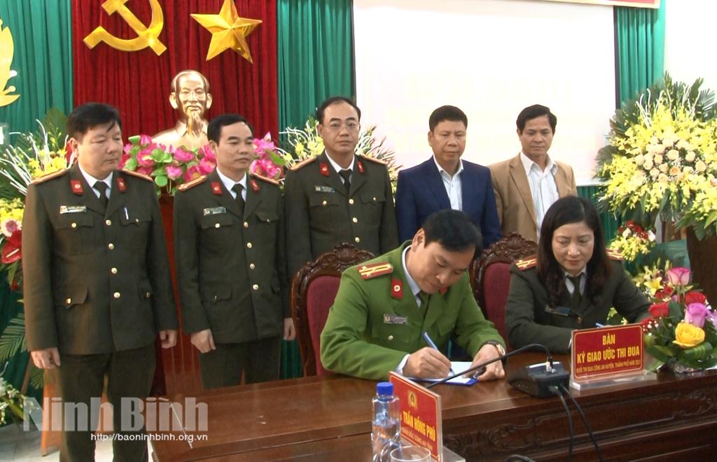 Khối thi đua Công an các huyện, thành phố phát động phong trào thi đua "Vì an ninh Tổ quốc" năm 2021