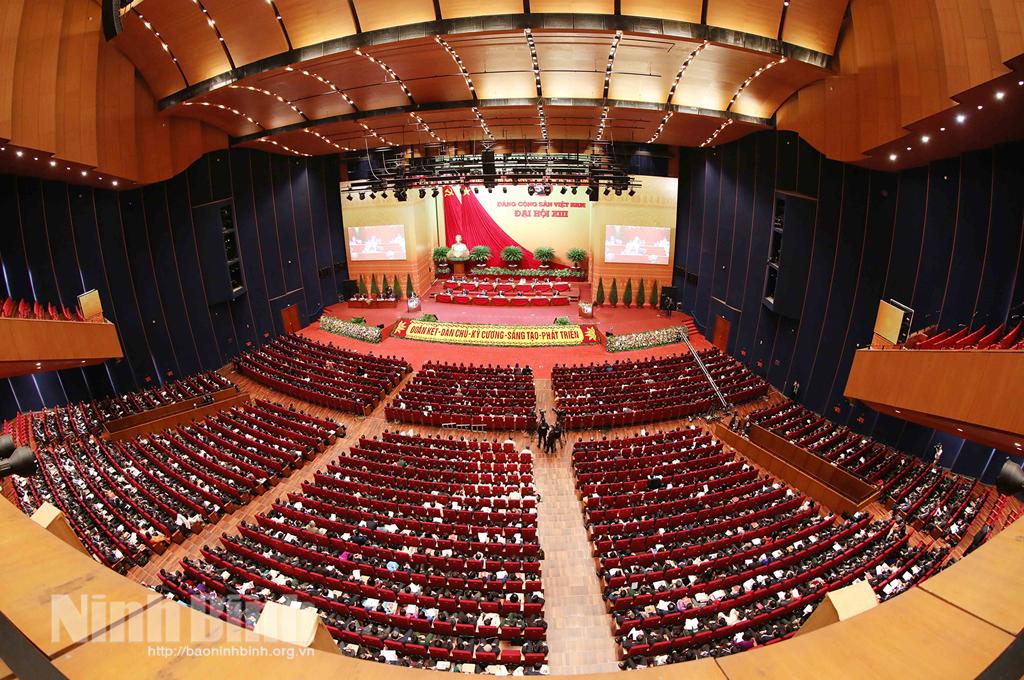 Đại hội đại biểu toàn quốc lần thứ XIII: Tiếp tục thảo luận về công tác nhân sự