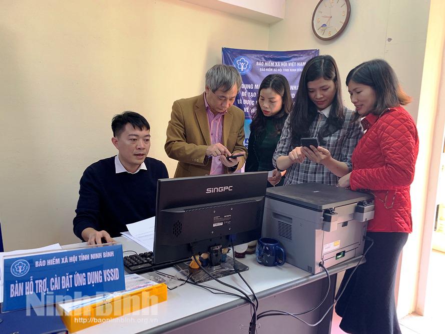 Nhiều tiện ích khi sử dụng ứng dụng "VssID - Bảo hiểm xã hội số"