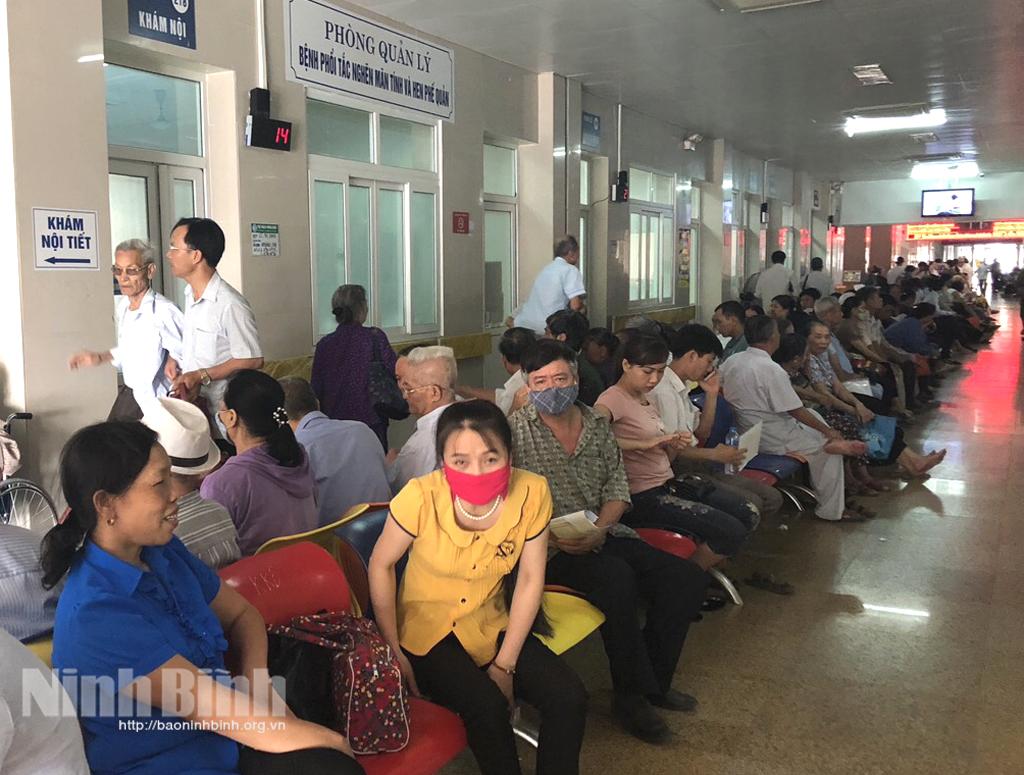 Bệnh viện Đa khoa Ninh Bình thực hiện liên thông tuyến tỉnh đối với người bệnh điều trị nội trú