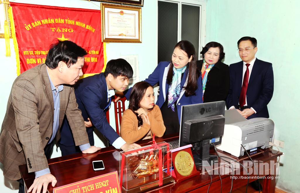 Hội nghị báo cáo kết quả giai đoạn 1 thí điểm Chuyển đổi số tại xã Yên Hòa