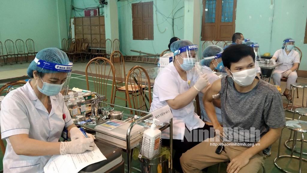 Ninh Bình đã tiêm trên 300 nghìn liều vắc xin Sputnik V của Nga