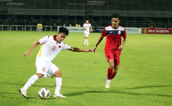 Giao hữu: Văn Đạt lập cú đúp, U23 Việt Nam thắng 3-0 U23 Kyrgyzstan