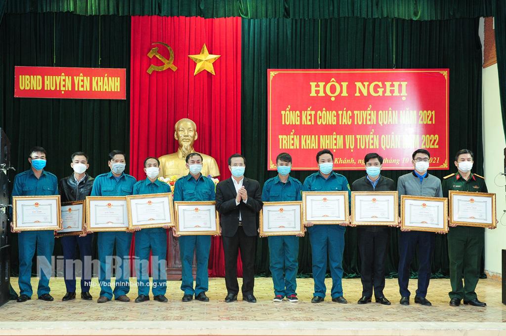 Yên Khánh tổng kết công tác tuyển chọn, gọi quân nhân nhập ngũ năm 2021