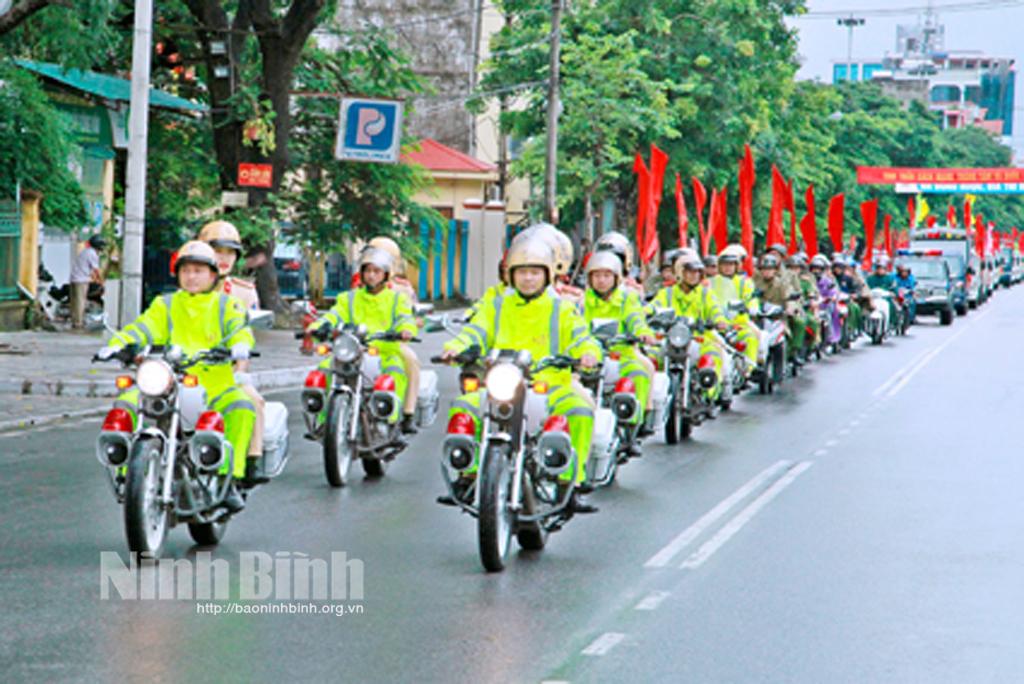 Nâng cao hơn nữa ý thức của người tham gia giao thông