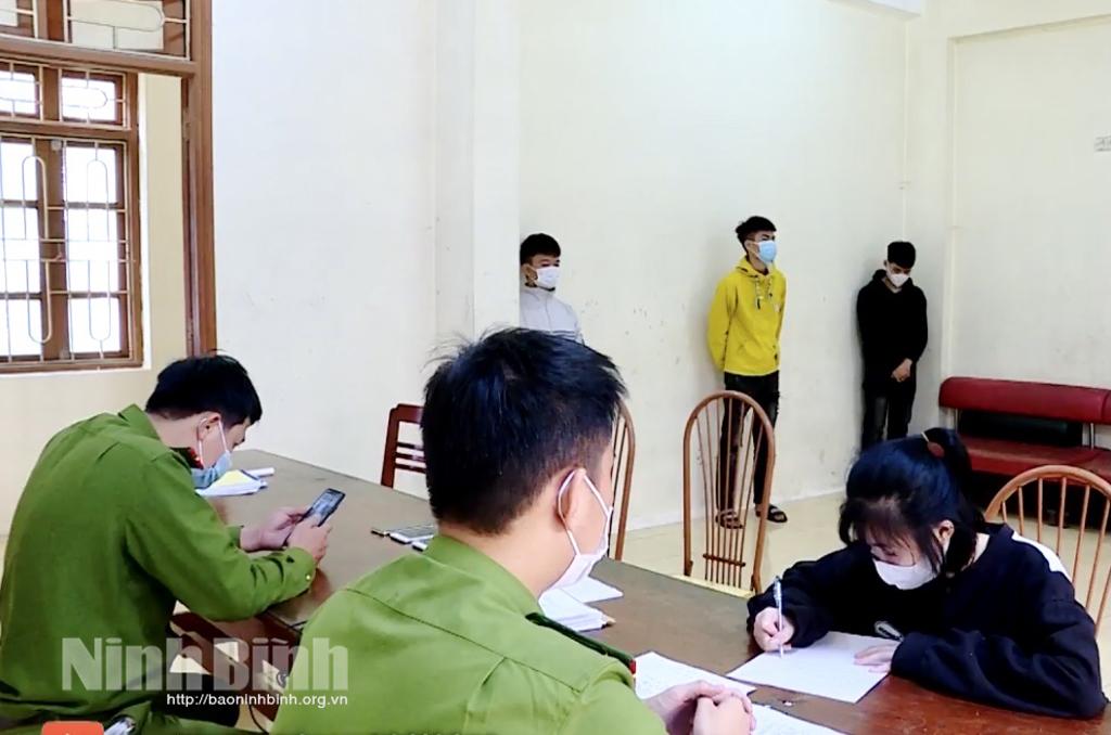 Công an thành phố Ninh Bình tích cực, chủ động ngăn chặn hành vi phóng nhanh, lạng lách trên các tuyến giao thông