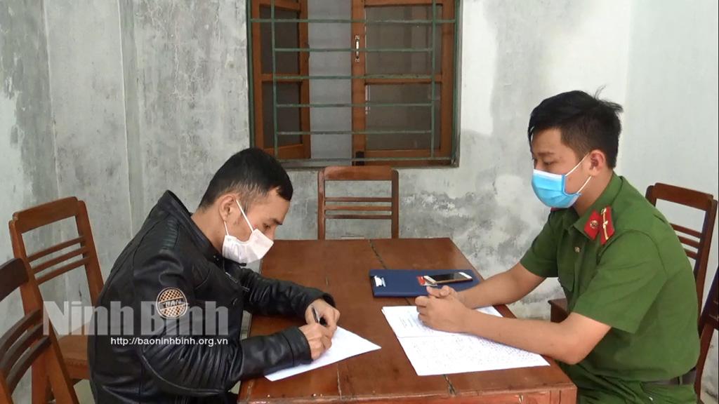 Khởi tố vụ án, khởi tố bị can chống người thi hành công vụ tại chốt kiểm dịch cầu Non Nước