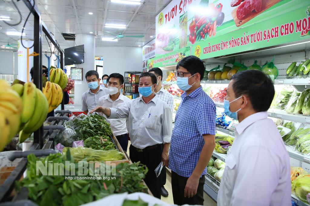 Lãnh đạo UBND tỉnh thăm mô hình HTX Nông sản và Du lịch Tam Điệp