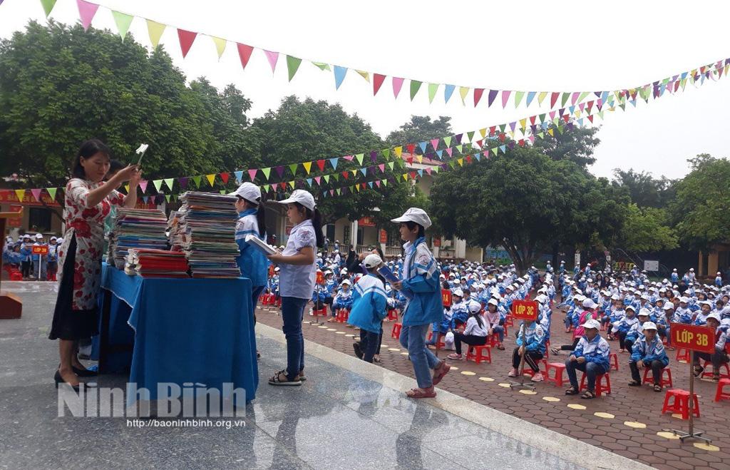 Hoạt động Chữ thập đỏ trường học, khơi dậy lòng nhân ái trong học sinh