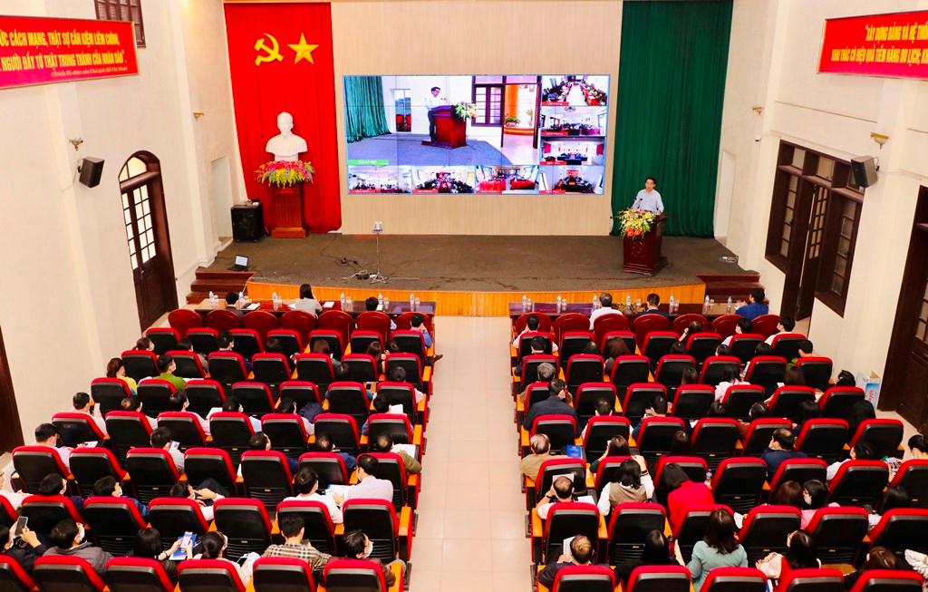 Thành phố Ninh Bình tập huấn về xây dựng Chính quyền điện tử, chuyển đổi số