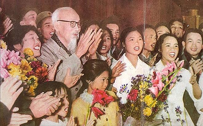 Bài 2: Hội nghị văn hóa toàn quốc lần thứ hai - ánh sáng soi đường