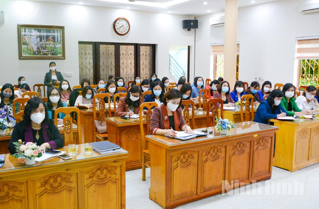 Hội LHPN tỉnh tổ chức hội nghị báo cáo viên quý IV năm 2021