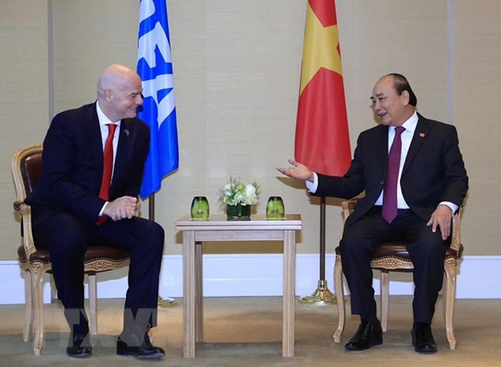 Chủ tịch nước Nguyễn Xuân Phúc: VN luôn ủng hộ các hoạt động của FIFA