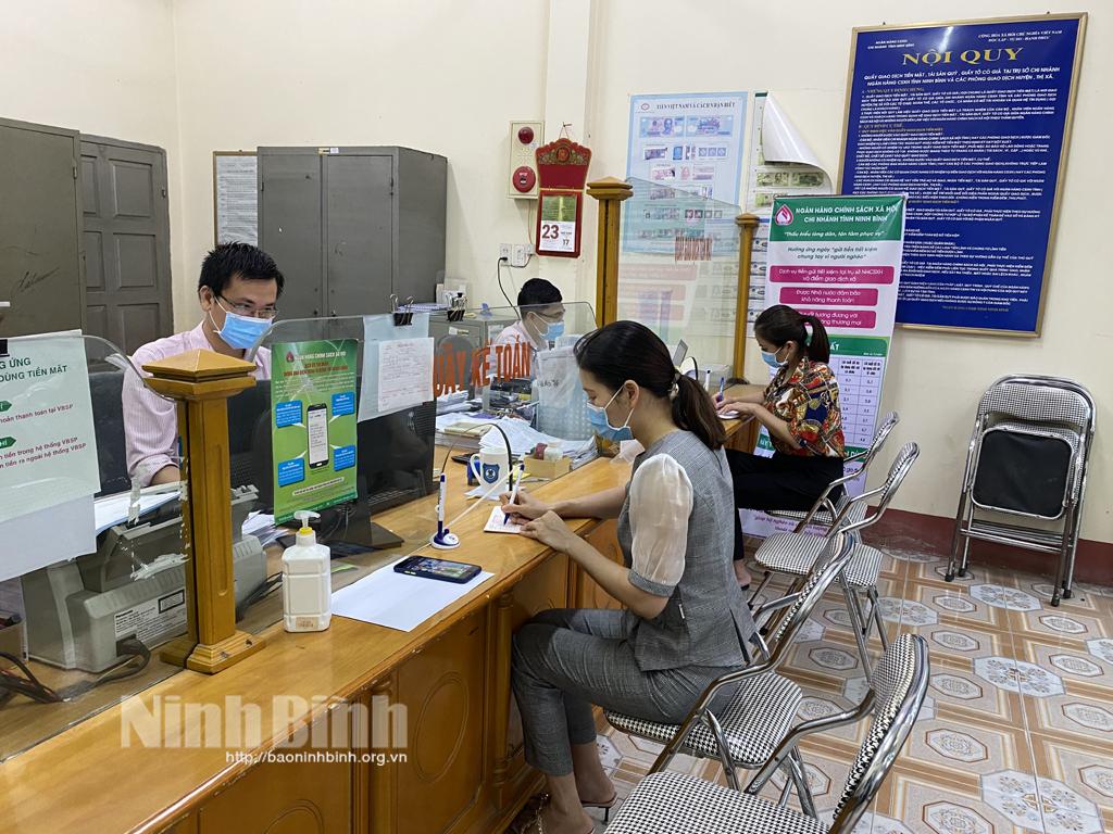 Giảm 10% lãi suất cho vay các chương trình tín dụng chính sách