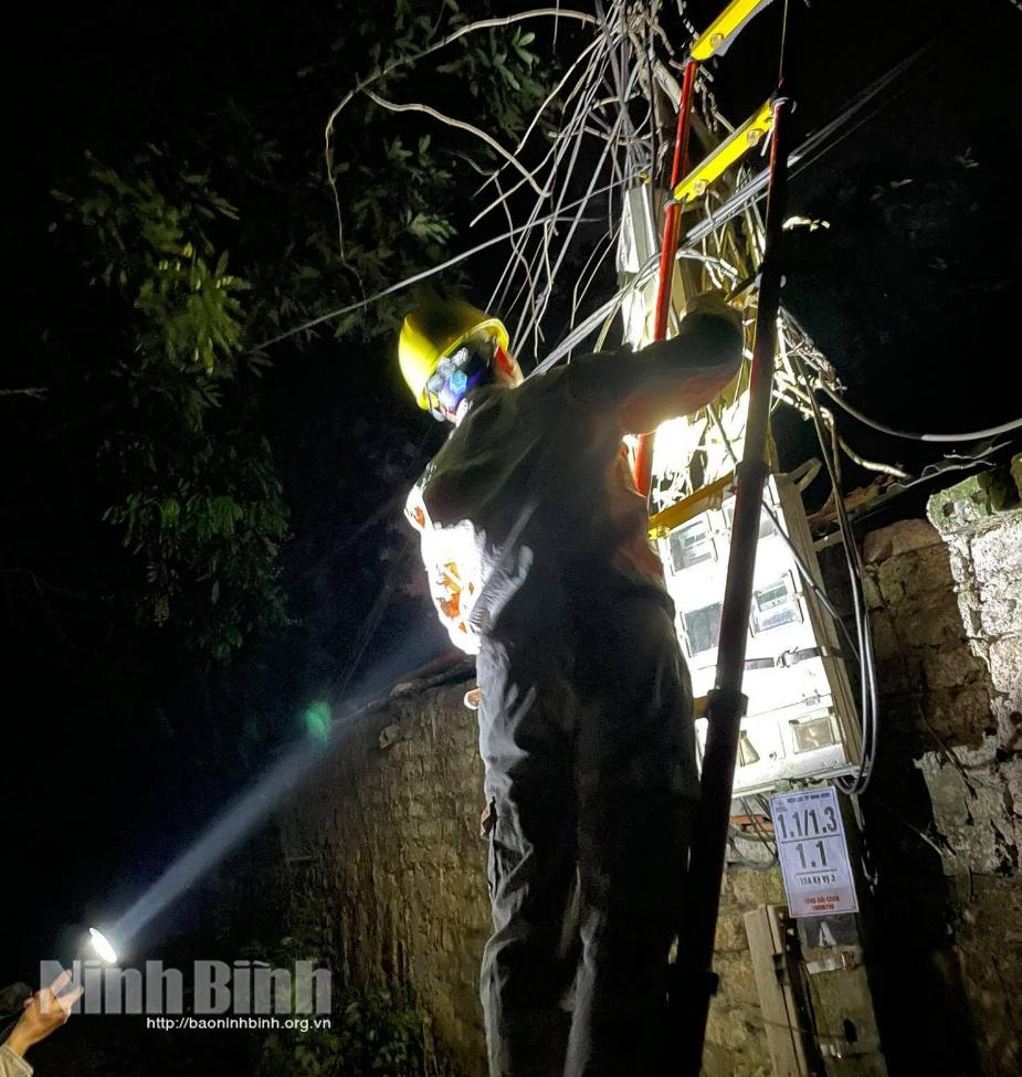 Ngành điện tăng cường chống nạn trộm cắp điện