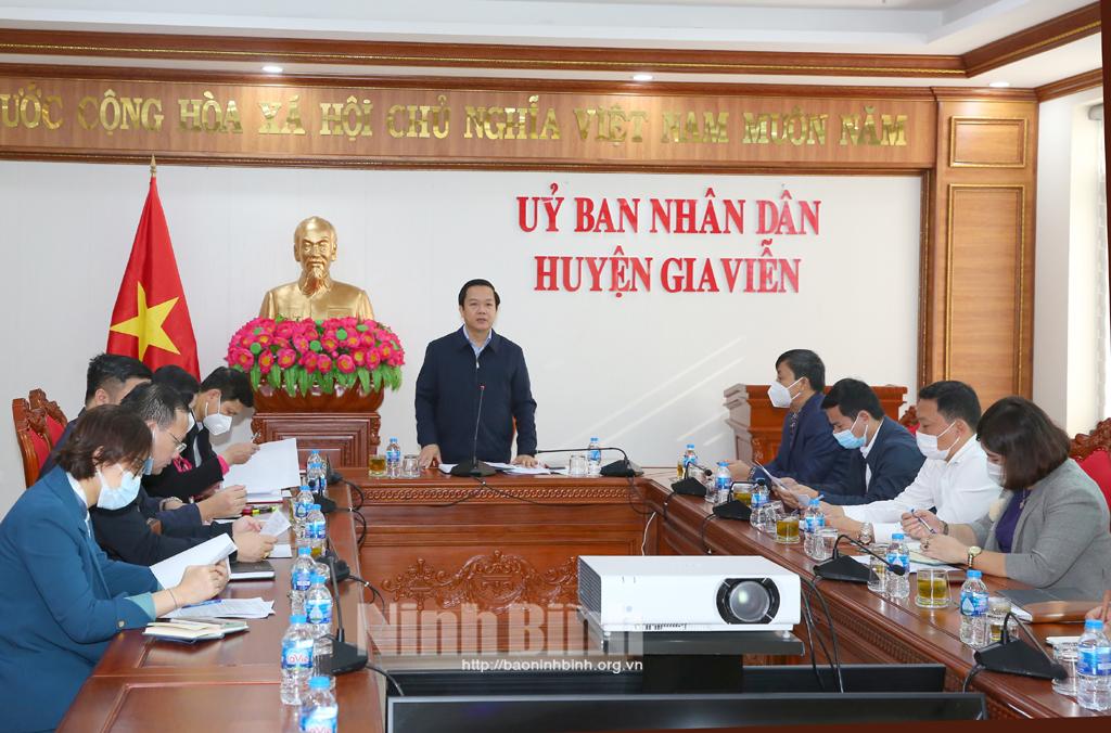 Đồng chí Chủ tịch UBND tỉnh kiểm tra tiến độ giải ngân vốn đầu tư công tại huyện Nho Quan và Gia Viễn