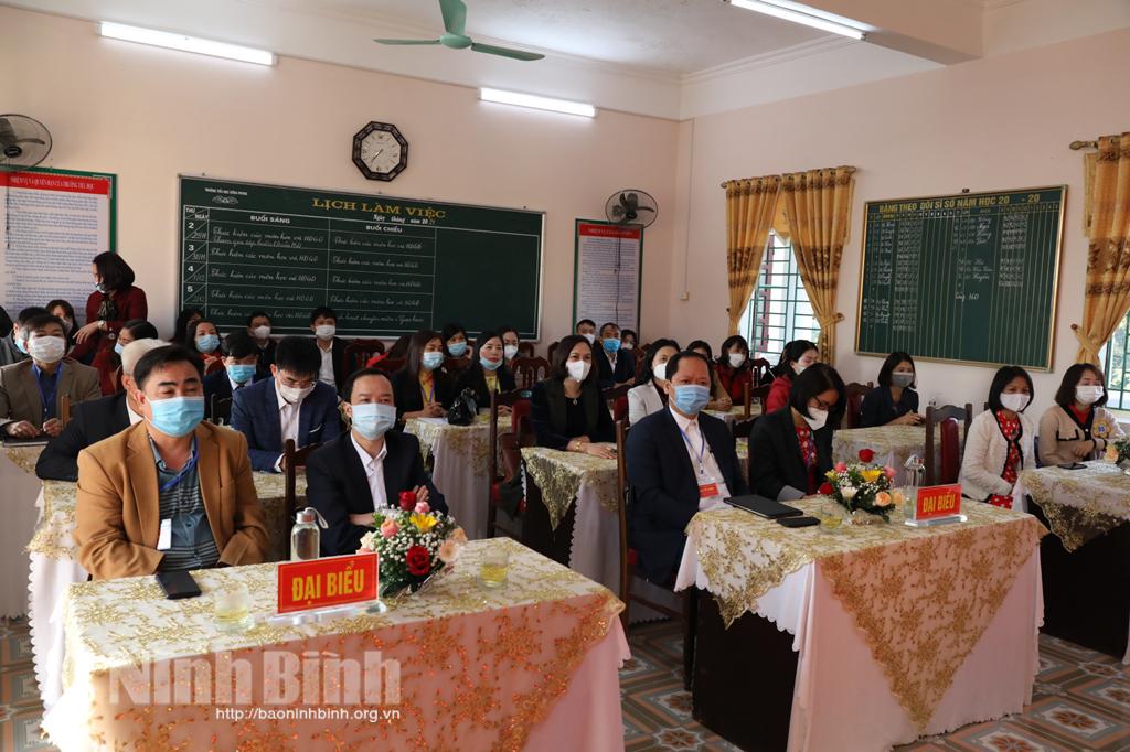 Giao lưu giáo viên tiểu học dạy giỏi tiết đọc thư viện cấp tỉnh năm học 2021-2022
