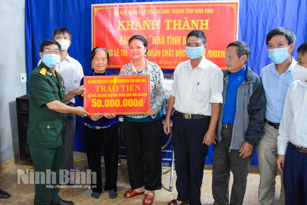 Ấm áp trong những ngôi nhà mới của nạn nhân da cam